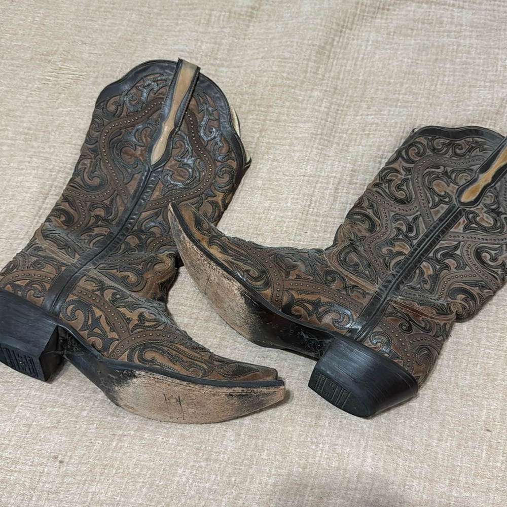 Western Snip toe boots